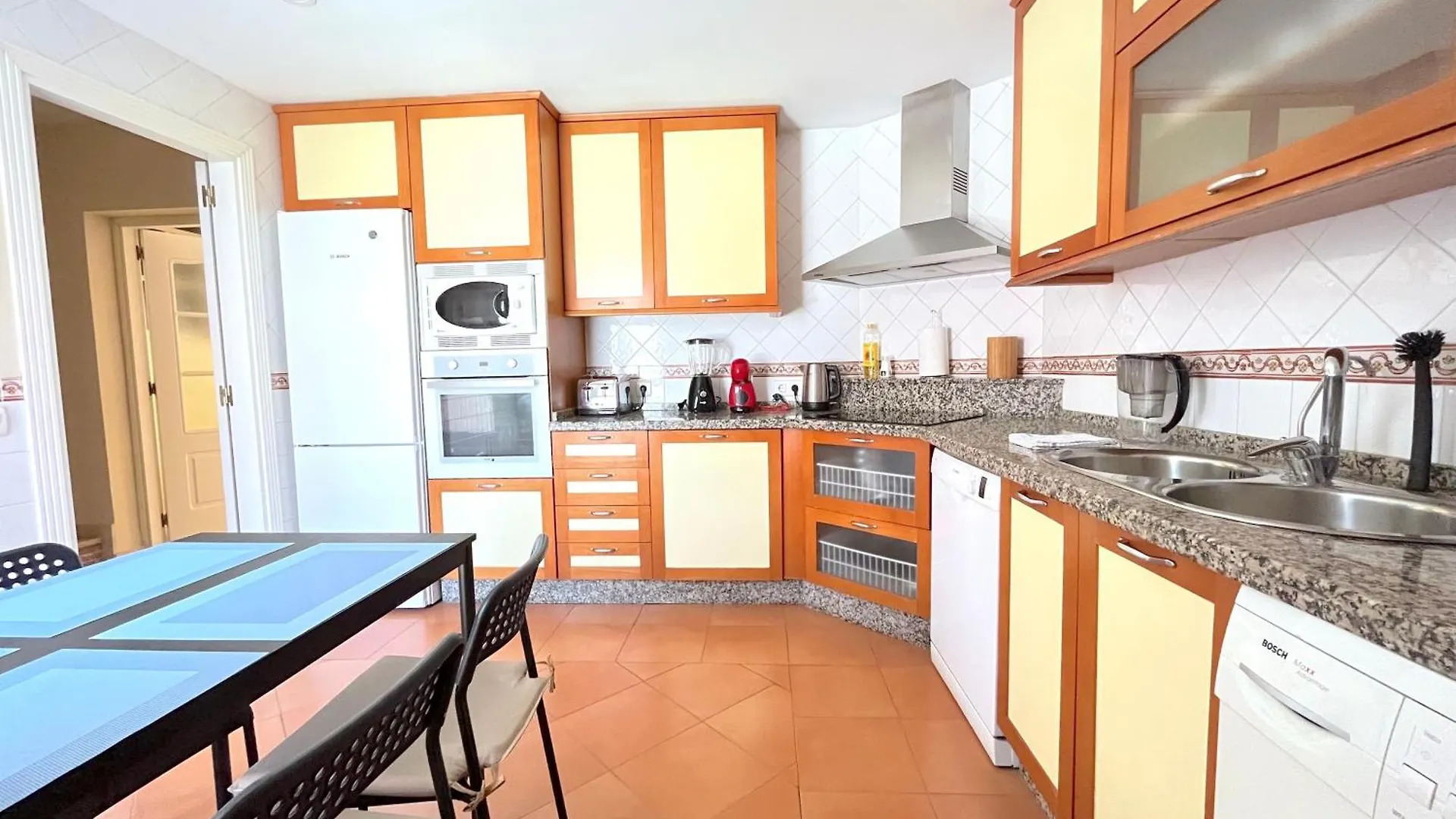 Charming House With Pool, Close To The Sea Μαρμπέλλα 0*,  Ισπανία