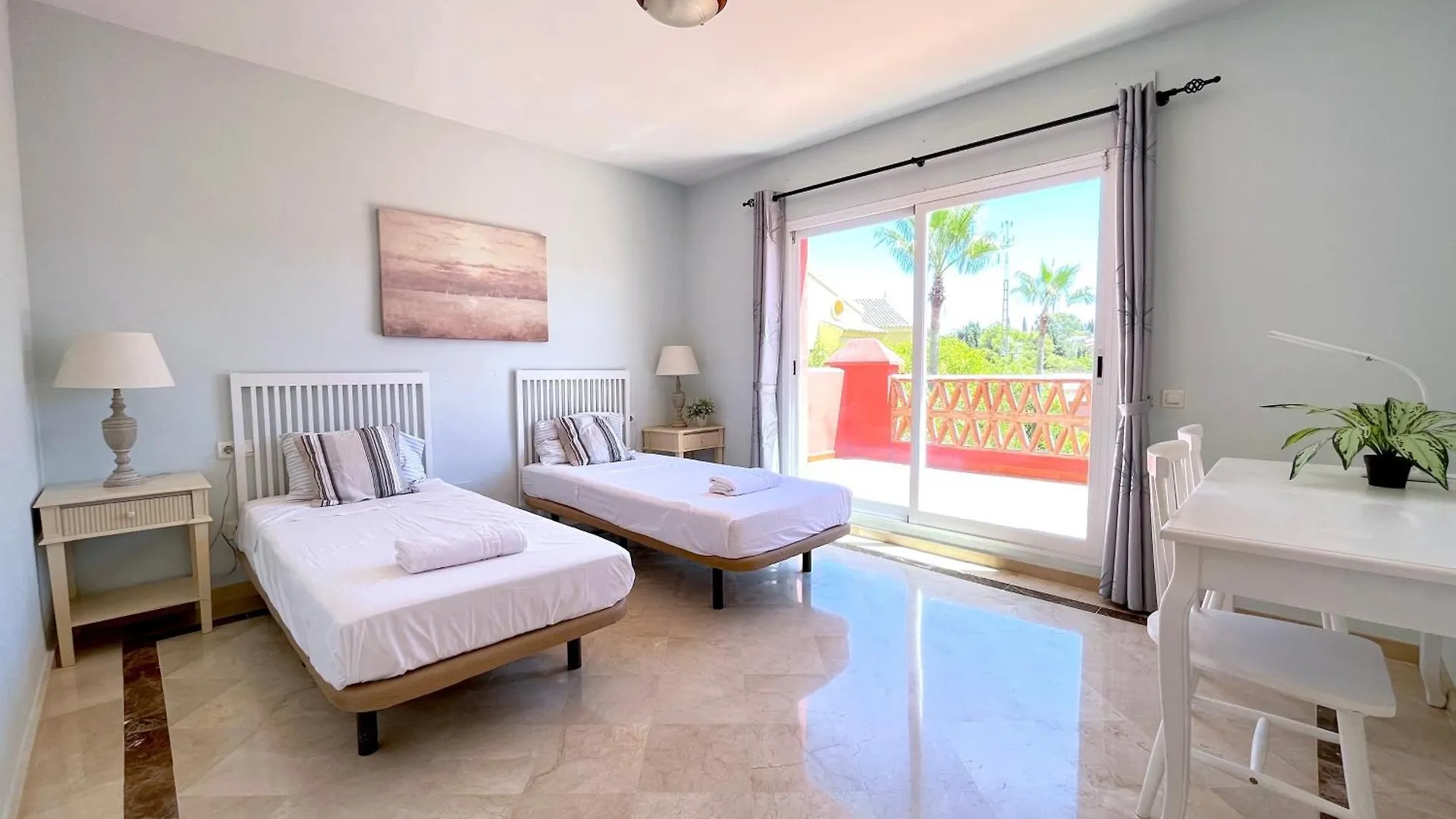 Charming House With Pool, Close To The Sea Μαρμπέλλα 0*,