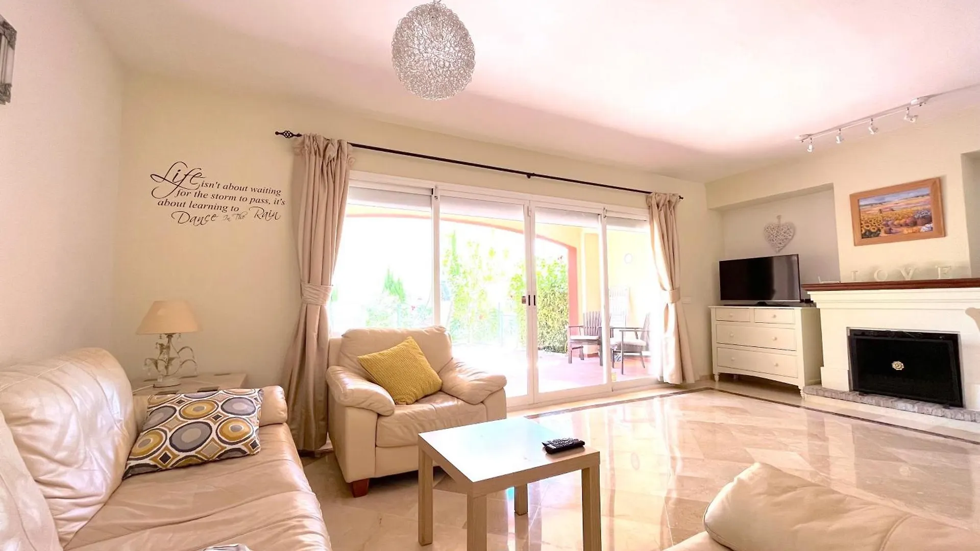 Charming House With Pool, Close To The Sea Marbella